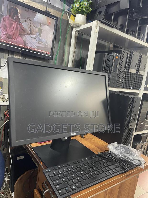 Desktop Computer Dell OptiPlex 7040 16GB Intel Core I7 HDD 500GB · Photo 2