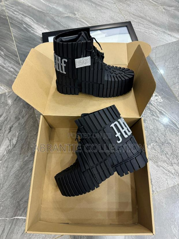 MSCHF 2x4 Brutal Boot · Photo 1