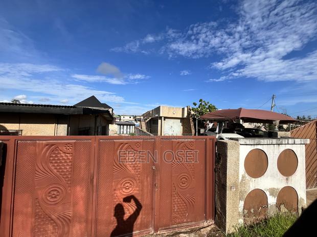 Land for Sale at Dansoman · Photo 3