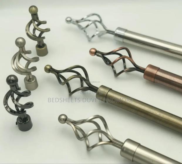 Curtain Pole · Photo 1
