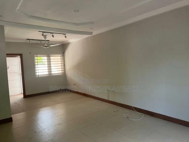 3bdrm House in Bronko Housing, Spintex for rent · Photo 5