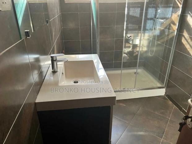 3bdrm House in Bronko Housing, Spintex for rent · Photo 8