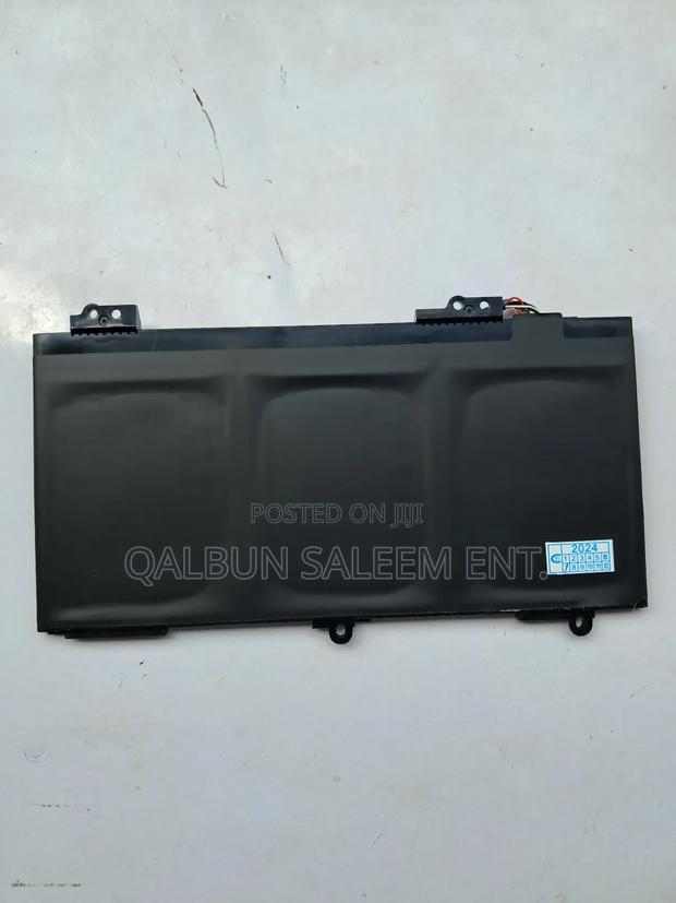 HP SE03XL Laptop Battery for Pavilion 14-Al000 14-Al125tx · Photo 5
