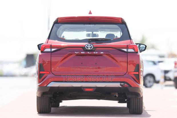 New Toyota Veloz 2023 Red · Photo 4