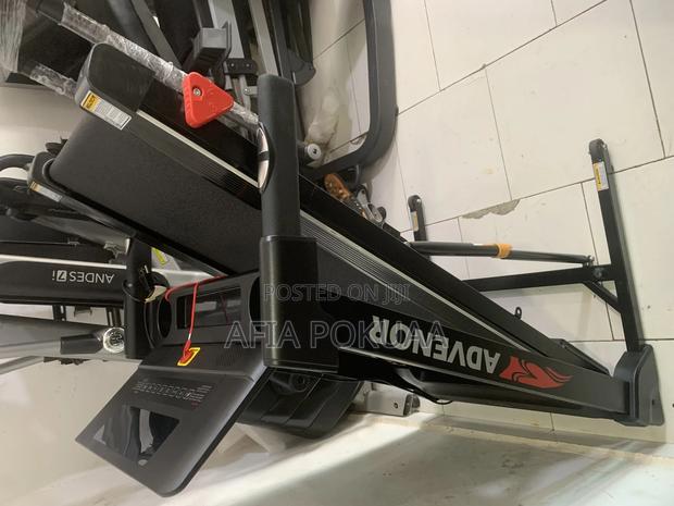 Treadmill Exercise Machine · Photo 4