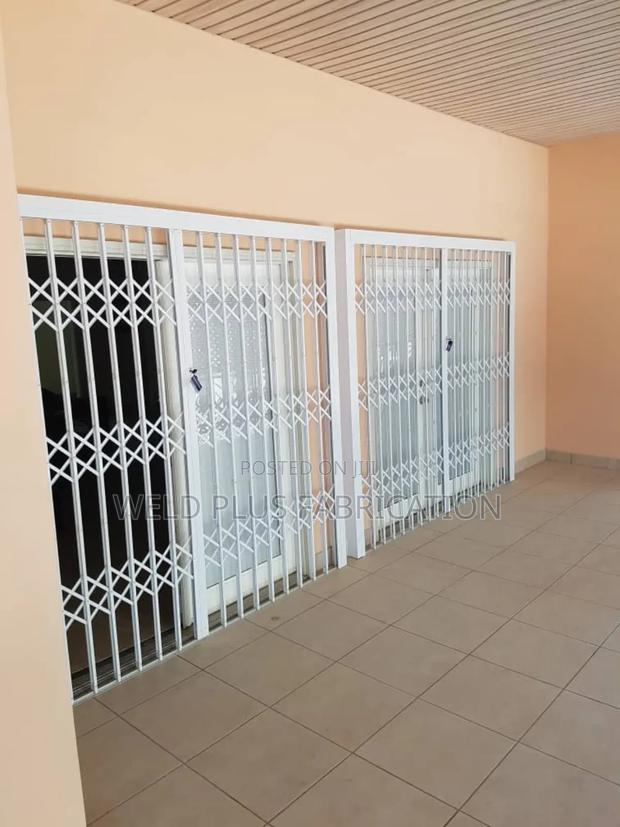 Collapsible Door Burglar Proof for Homes and Offices · Photo 1