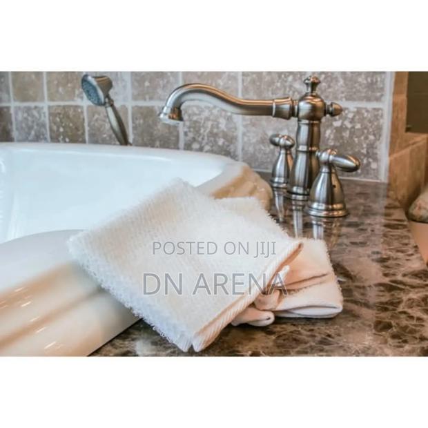 Dual-Sided Exfoliating Washcloths 9.9 Inch X 9.9 Inch 3 Pack · Photo 6