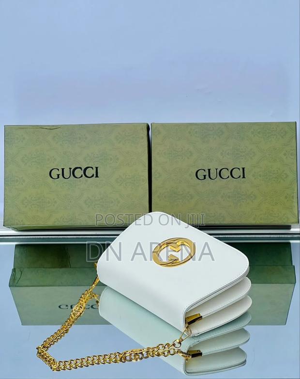 GUCCI - Lady's Handbag in a Box · Photo 1
