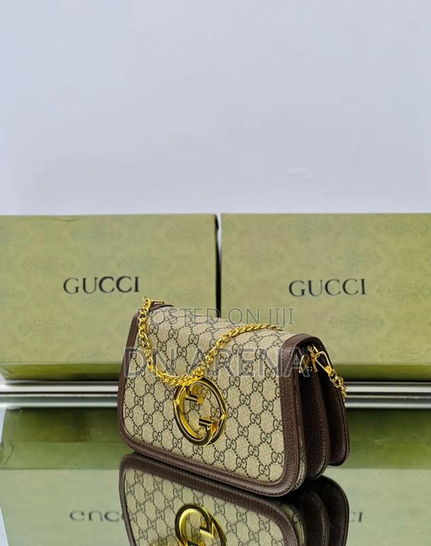 GUCCI - Lady's Handbag in a Box · Photo 4