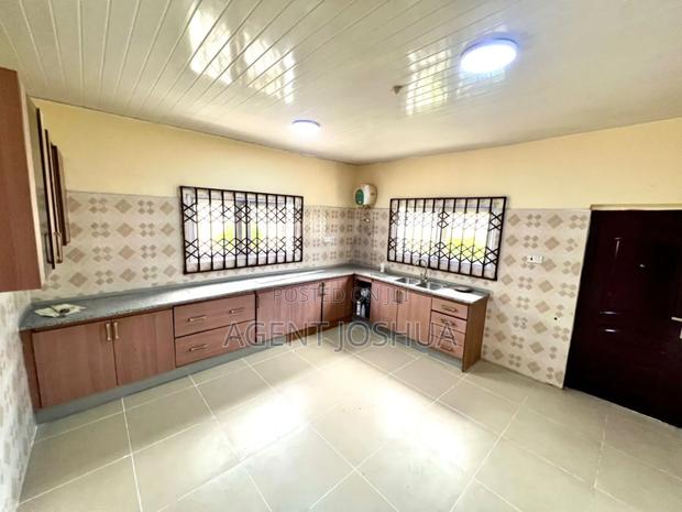 3bdrm House in Manet Court Estate, Airport Residential Area for rent · Photo 2