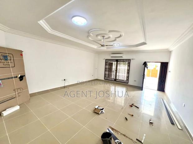 3bdrm House in Manet Court Estate, Airport Residential Area for rent · Photo 6