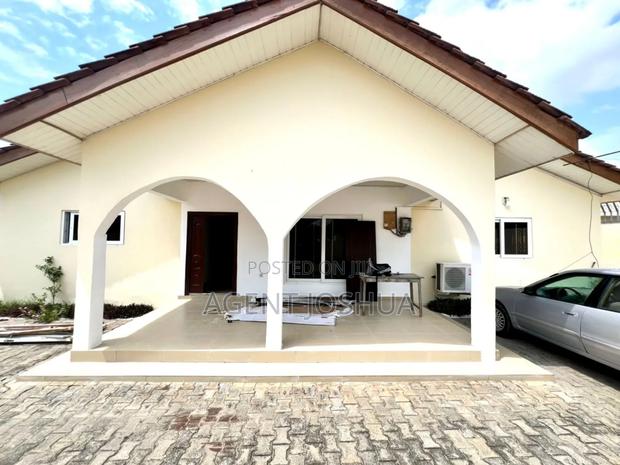 3bdrm House in Manet Court Estate, Airport Residential Area for rent · Photo 4