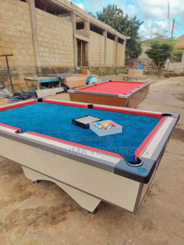 Normal Snooker(Not Coins Operated) With Freebies Items · Photo 3