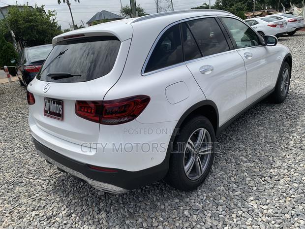 Mercedes-Benz GLC-Class 2021 White · Photo 7