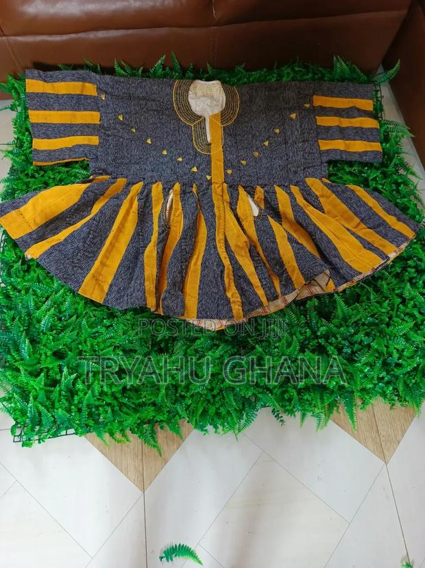 Best Deal For Original Ghanaian Handmade Smocks For Sale · Photo 2