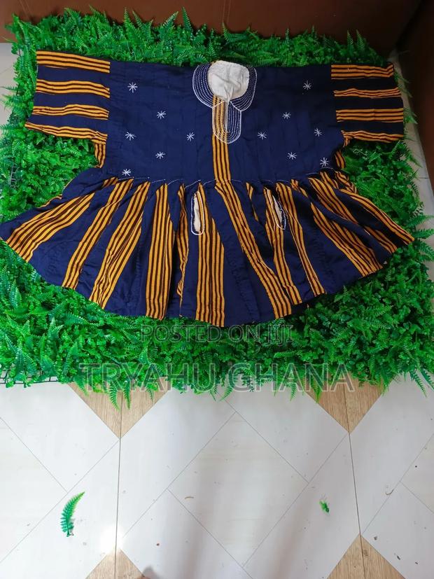 Buy Now|Original Ghaiana Traditional Smocks for Sale · Photo 4