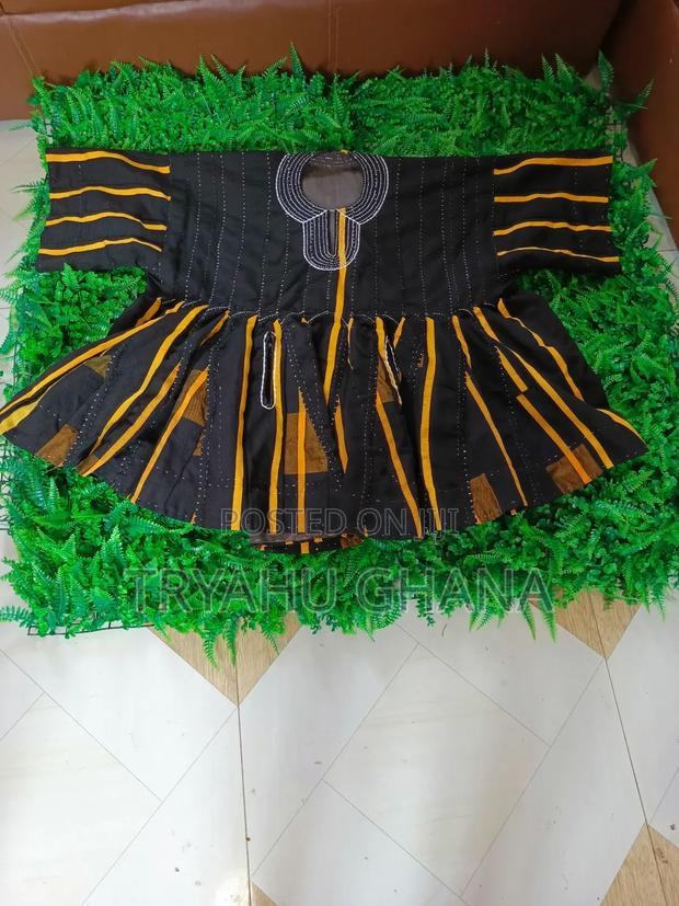 Pure Simple Design Quality Handmade Smocks for Sale · Photo 2