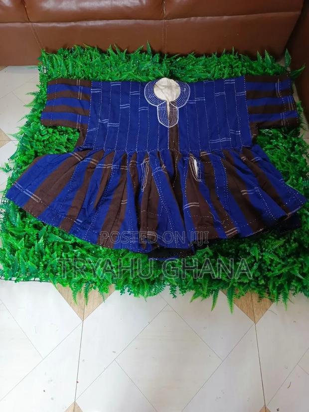 New Authentic Ghaiana Handmade Smocks for Sale Online|Tryahu · Photo 1