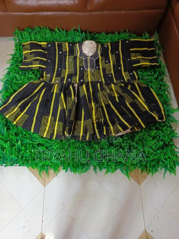 Powerful Original Ghaiana Traditional Handmade Smocks 4sale · Photo 1