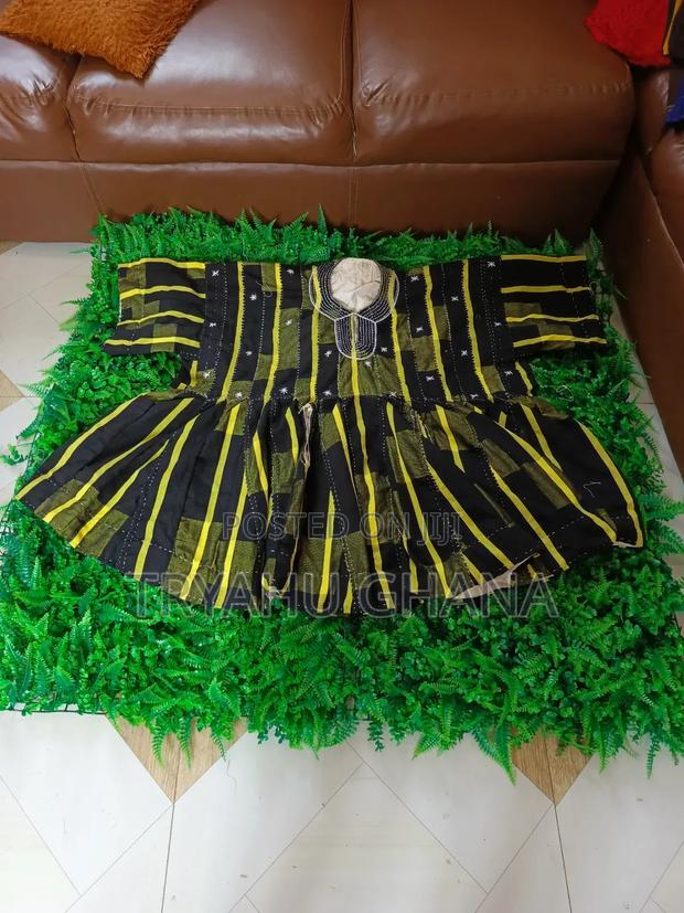 Powerful Original Ghaiana Traditional Handmade Smocks 4sale · Photo 2