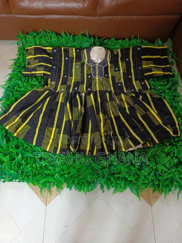 Powerful Original Ghaiana Traditional Handmade Smocks 4sale · Photo 3