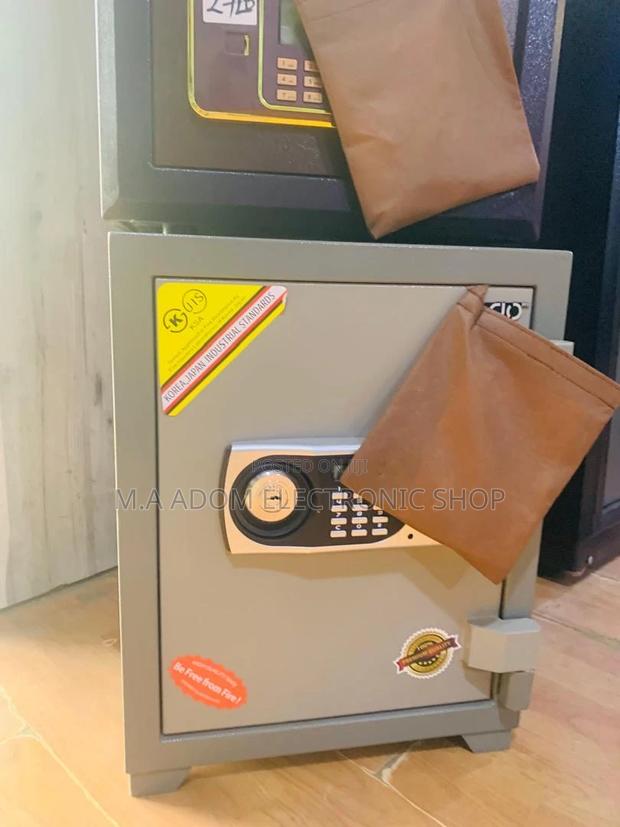 Secure Your Items With Eldo 27ea Safe Box · Photo 1