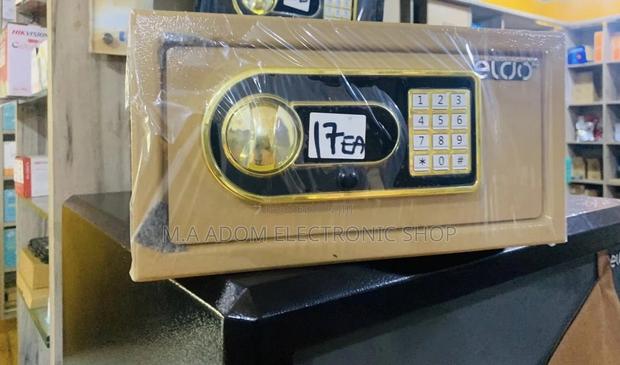 Eldo 17EA Pro Safe Box: Compact Security, Maximum Protection · Photo 1