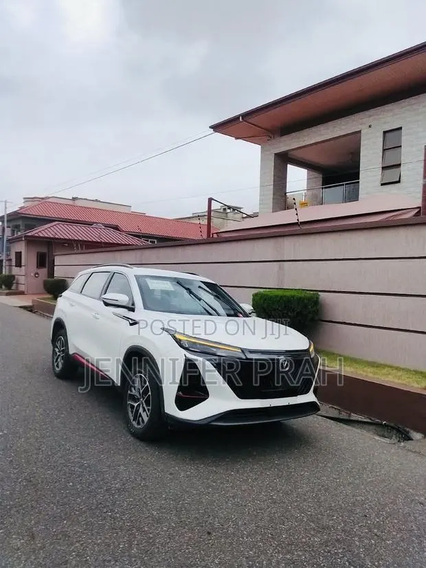 Changan CS75 Plus 2023 White · Photo 1