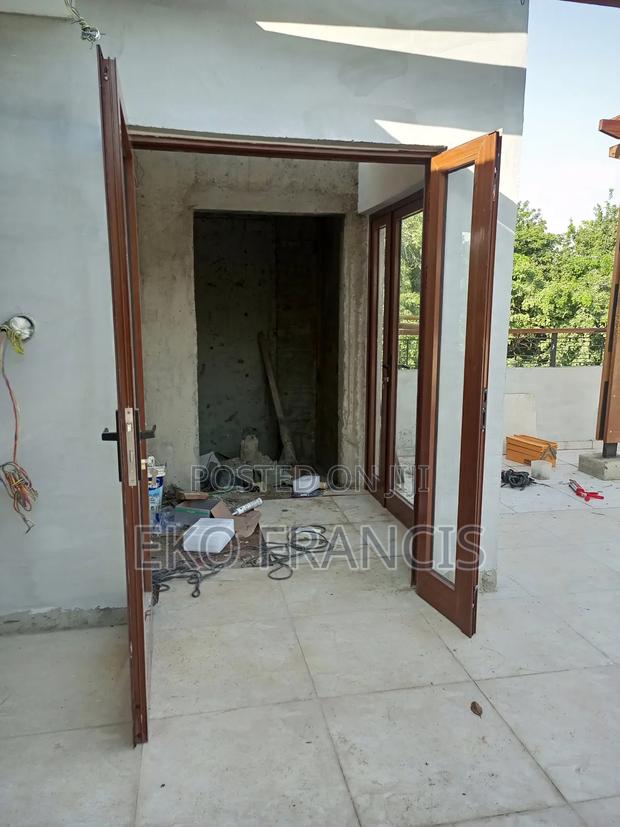 Door Glazed · Photo 2