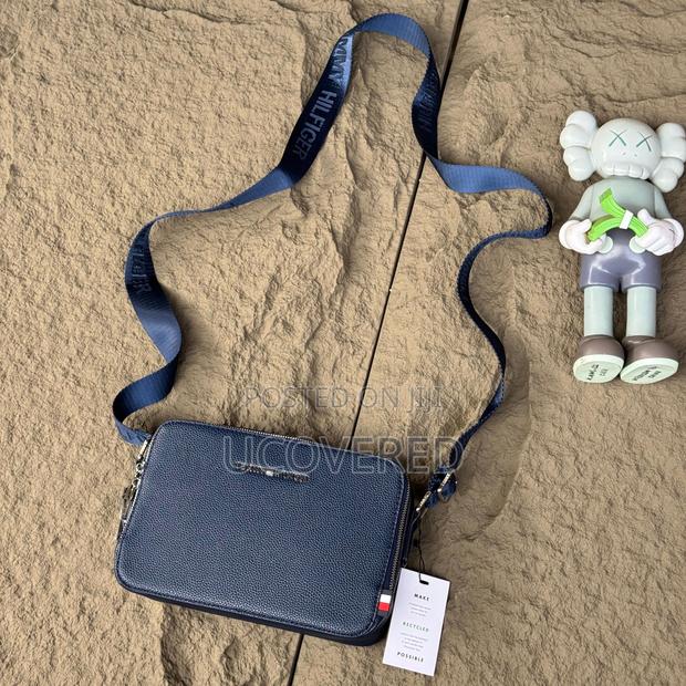Gucci Genuine Leather Side/Shoulder Bag · Photo 5