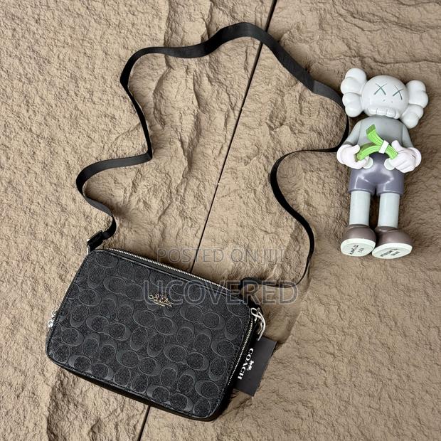 Gucci Genuine Leather Side/Shoulder Bag · Photo 6