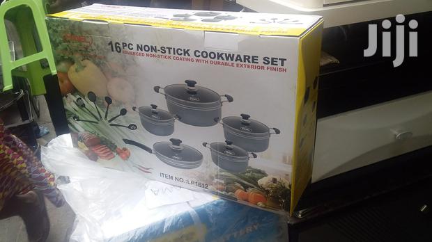 Amel 16pcs Non-Stick Cookware Set · Photo 5