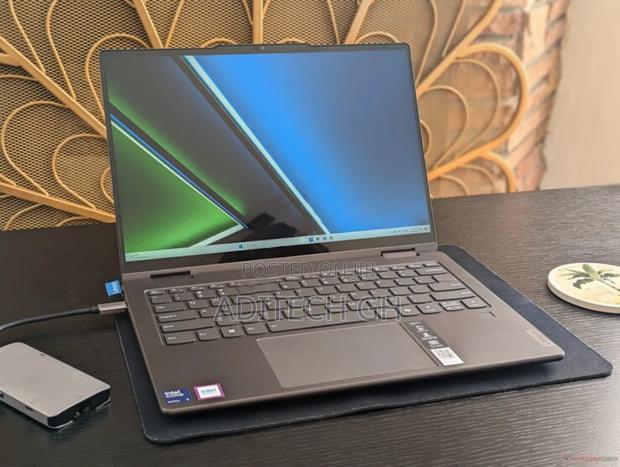 New Laptop Lenovo Yoga 700 16GB Intel Core I7 SSD 1T · Photo 2