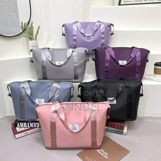 Travelling Bag · Photo 2