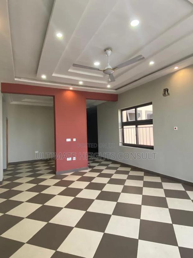 2bdrm Apartment in Tesano, Abeka for rent · Photo 3