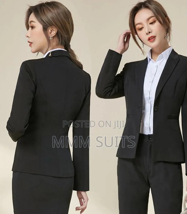 Quality 2-Piece Ladies Trousers Suit · Photo 2