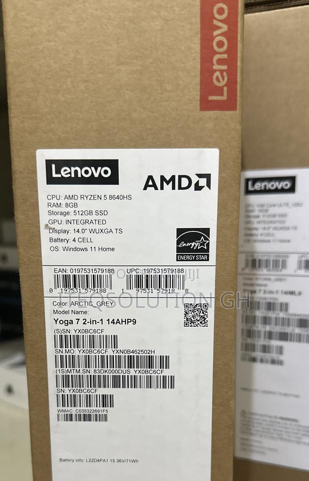 New Laptop Lenovo Yoga 700 8GB AMD Ryzen 5 SSD 512GB
