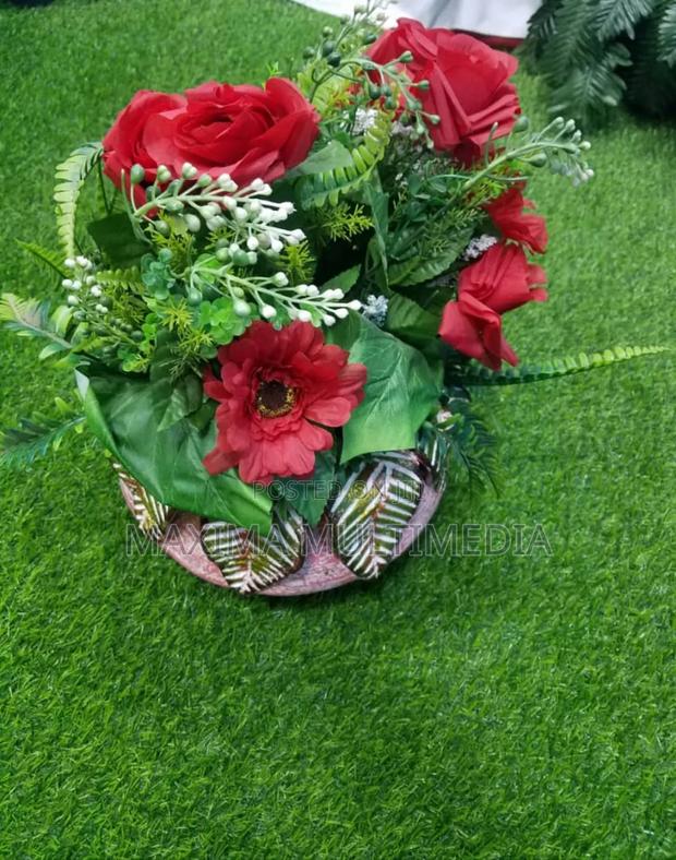 Artificial Flowers · Photo 1