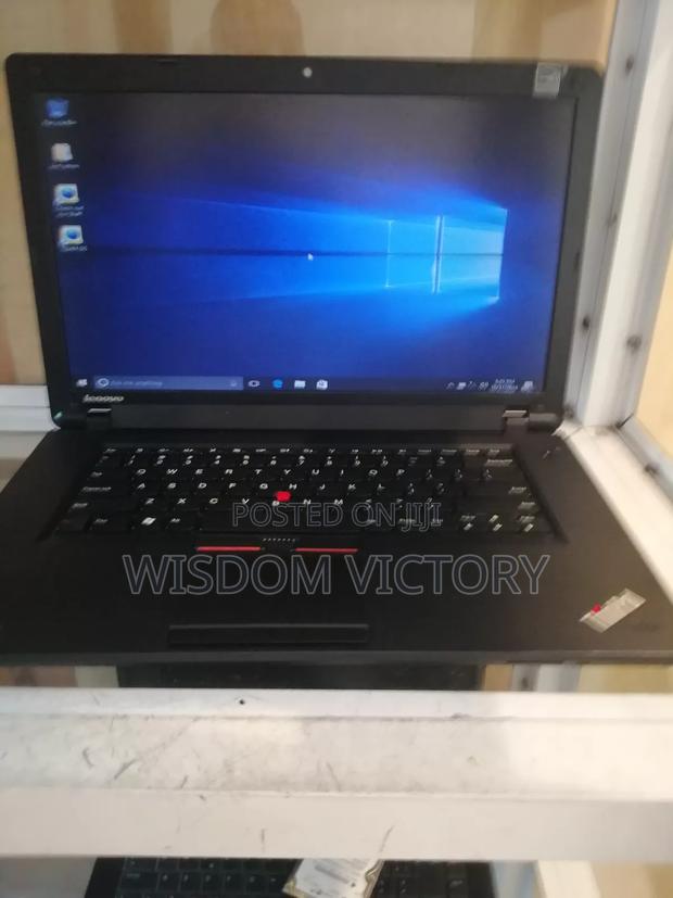 New Laptop Lenovo 300e 4GB Intel Core I3 HDD 320GB · Photo 2