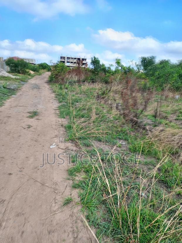 Land for Sale · Photo 2