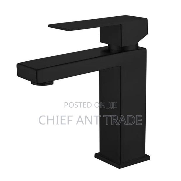 Tap / Faucet. Hot Cold. · Photo 2