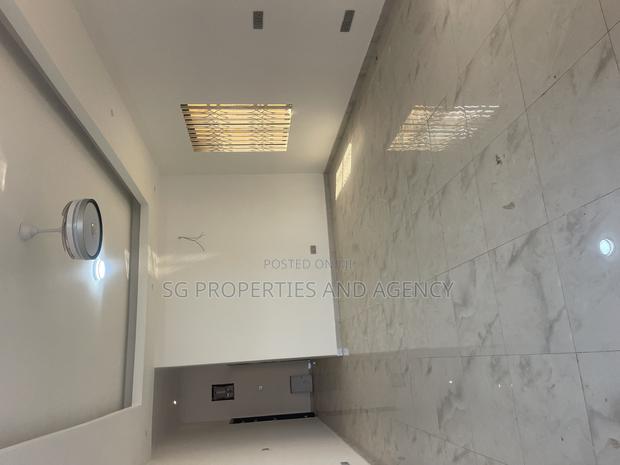 3bdrm House in Coastal, Spintex for rent · Photo 7