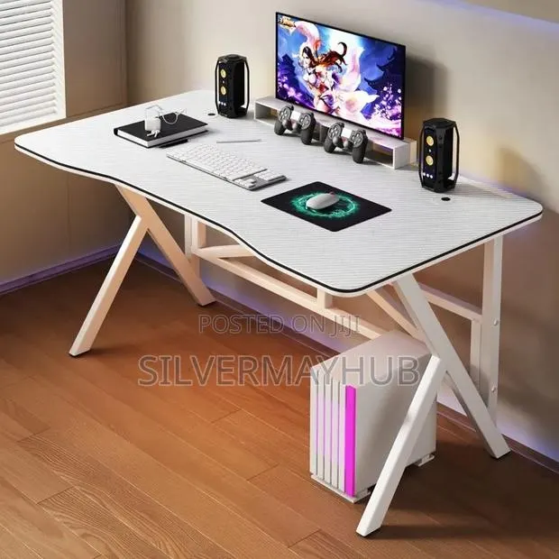 100cm Luxury Gaming & Study Desk · Photo 1