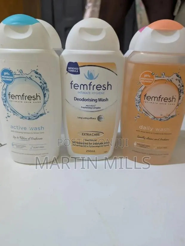 Femfresh Feminine Wash · Photo 1