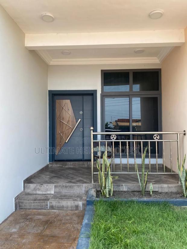 Furnished 2bdrm Apartment in Tesano for rent · Photo 1