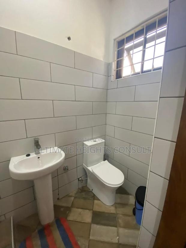 Furnished 2bdrm Apartment in Tesano for rent · Photo 7