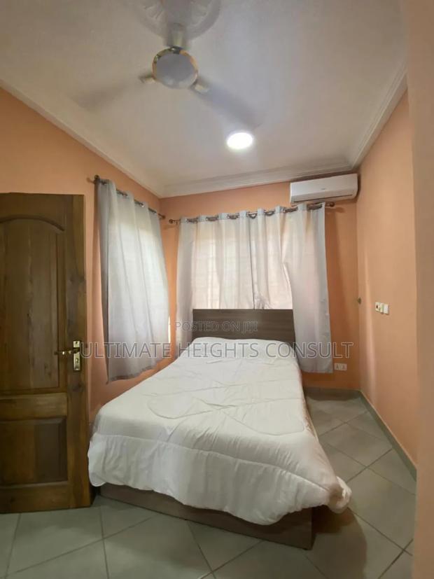 Furnished 2bdrm Apartment in Tesano for rent · Photo 8