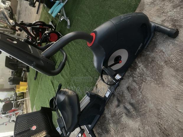 Recumbent Bike · Photo 3