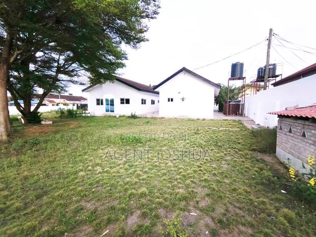 4bdrm House in Manet Court Estate, Airport Residential Area for rent · Photo 4