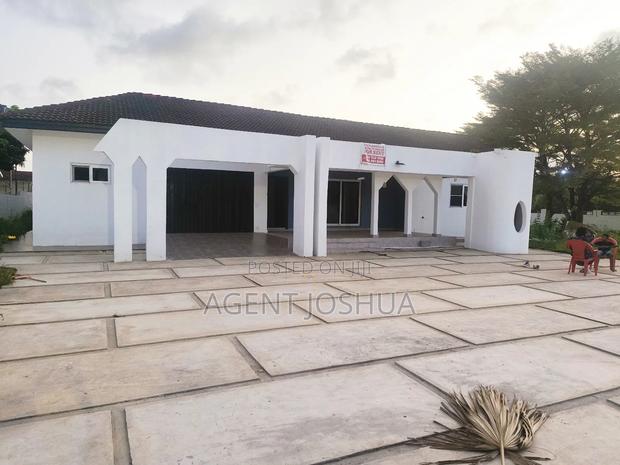 4bdrm House in Manet Court Estate, Airport Residential Area for rent · Photo 1